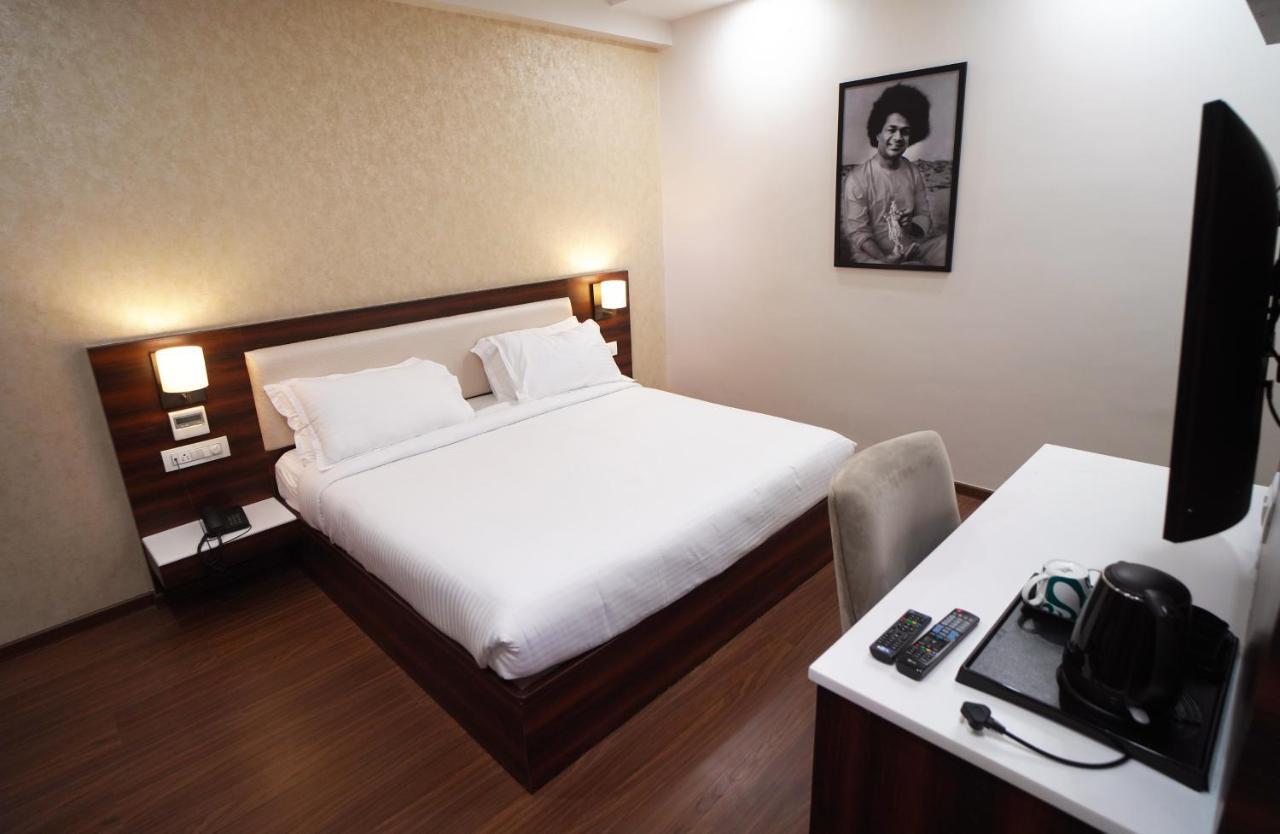 Sai Maa Hotel & Residency Puttaparthi Εξωτερικό φωτογραφία