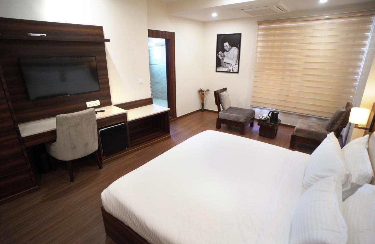 Sai Maa Hotel & Residency Puttaparthi Εξωτερικό φωτογραφία