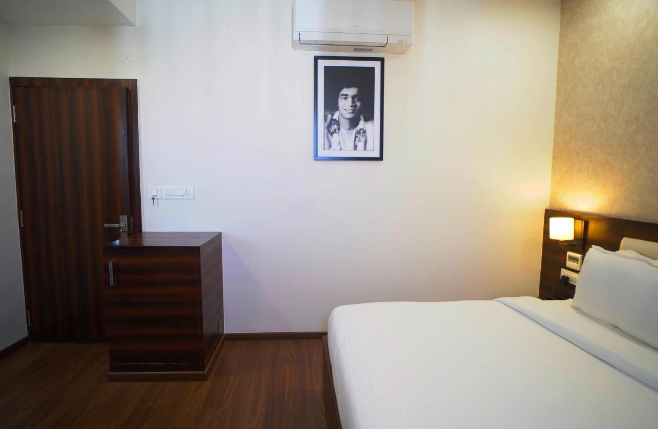 Sai Maa Hotel & Residency Puttaparthi Εξωτερικό φωτογραφία
