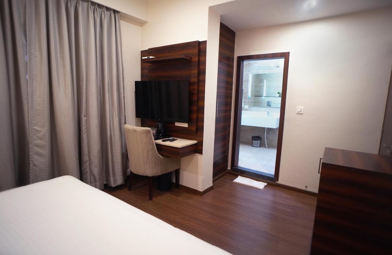 Sai Maa Hotel & Residency Puttaparthi Εξωτερικό φωτογραφία