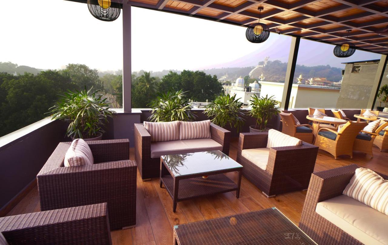 Sai Maa Hotel & Residency Puttaparthi Εξωτερικό φωτογραφία