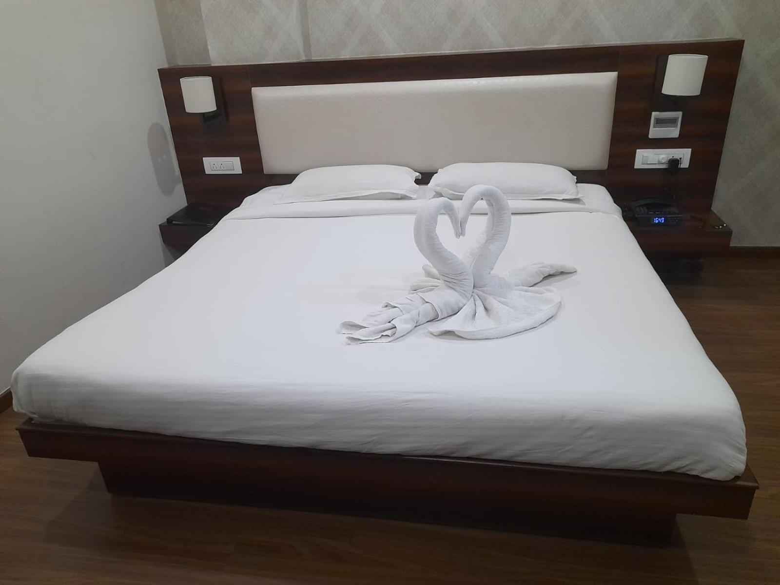 Sai Maa Hotel & Residency Puttaparthi Εξωτερικό φωτογραφία